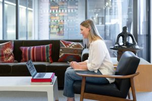 How to Choose a Certified Hypnotherapist for Real Results - Joymind